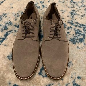 Banana Republic gray suede shoes size 8.5